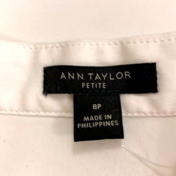 Ann Taylor 8P White Ruffle button down shirt flip cuffs NWOT Excellent Condition - Picture 2 of 10